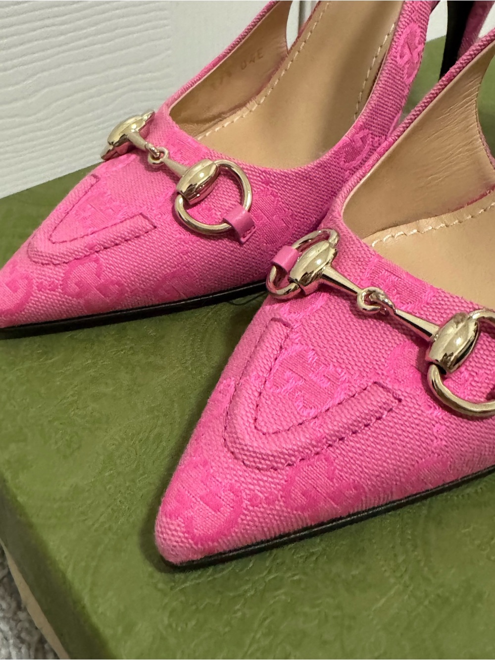 Gucci Hot Pink Horsebit Slingback Pointed-Toe Heels. - Picture 5 of 13
